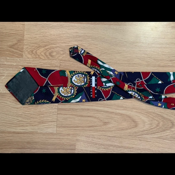 Tommy Hilfiger Tie - Picture 1 of 2